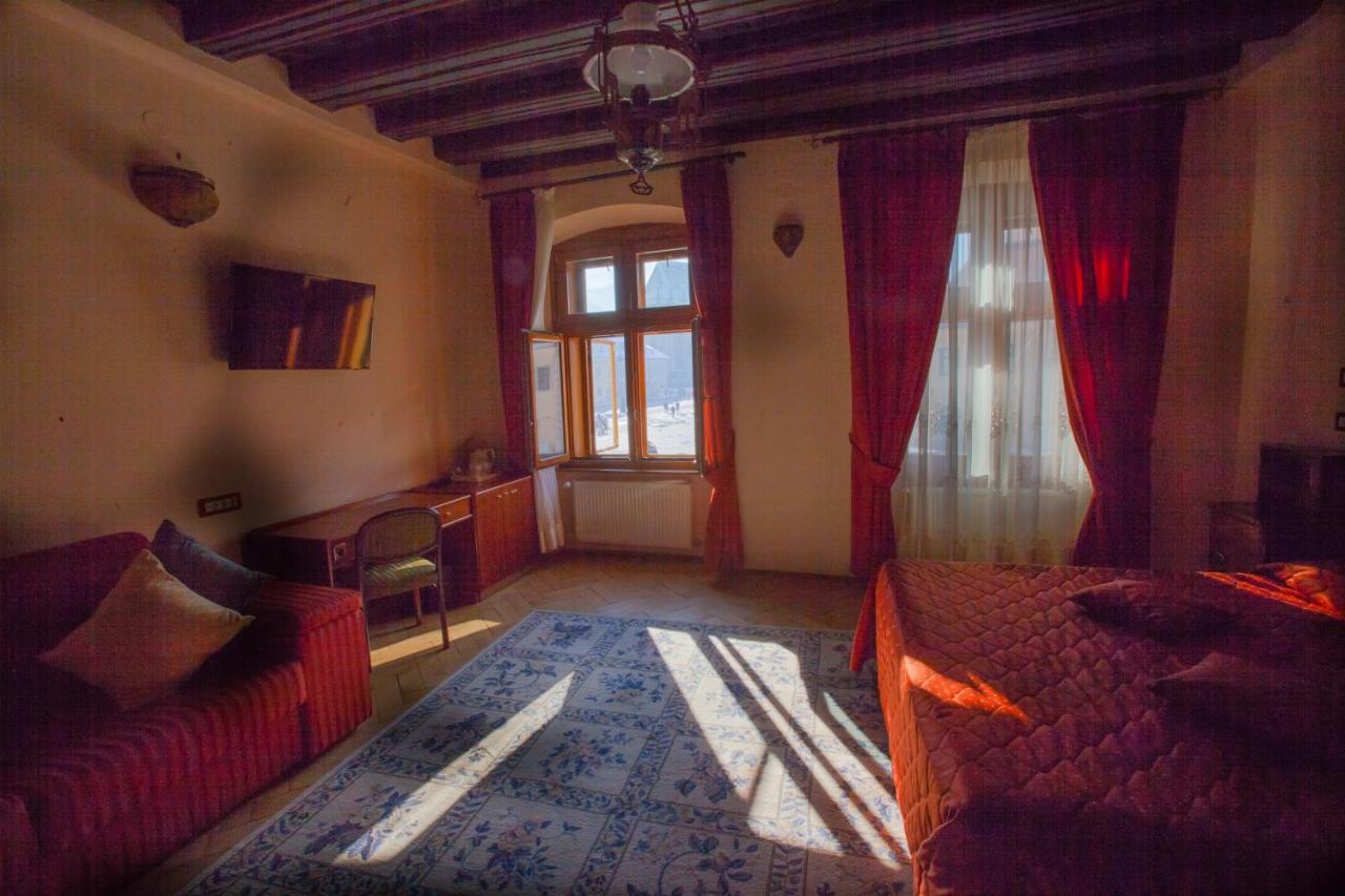 Hotel Casa Wagner Braşov Esterno foto